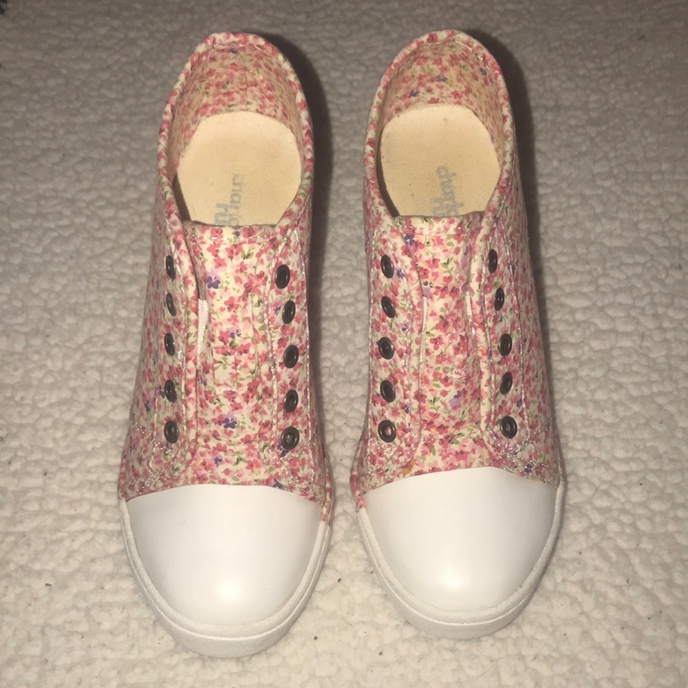 Floral Charlotte Russe sneaker wedges